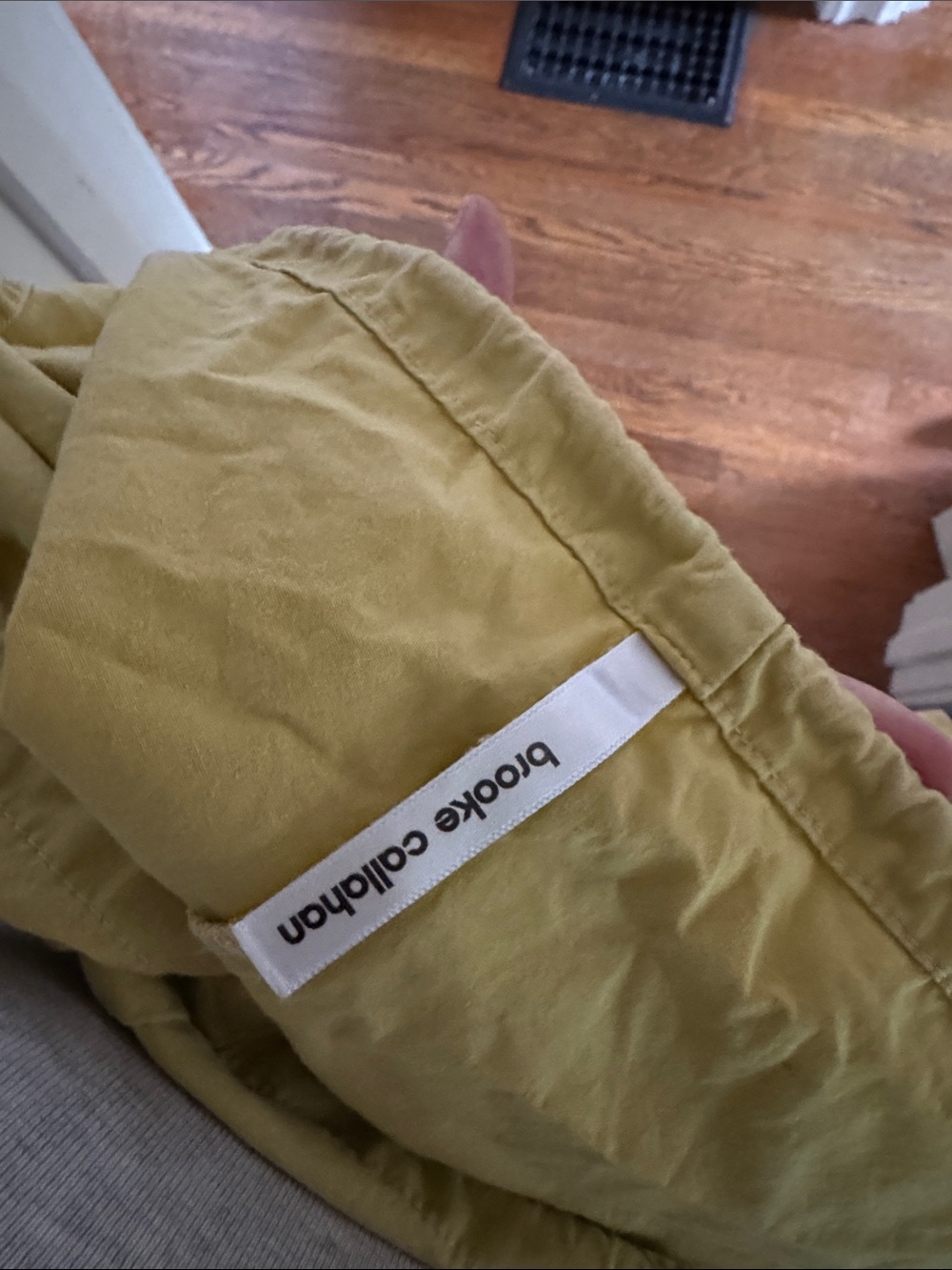 Lightweight Yellow Tie-Waist Lounge Pants - Women - Picture 3 of 3